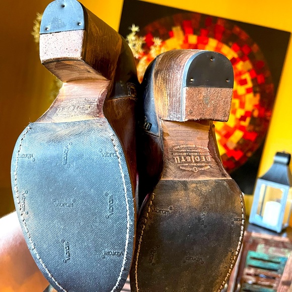 BedStu Yell Boots size 10 Black Cognac Worn once. Designed to look distressed. - Picture 6 of 9